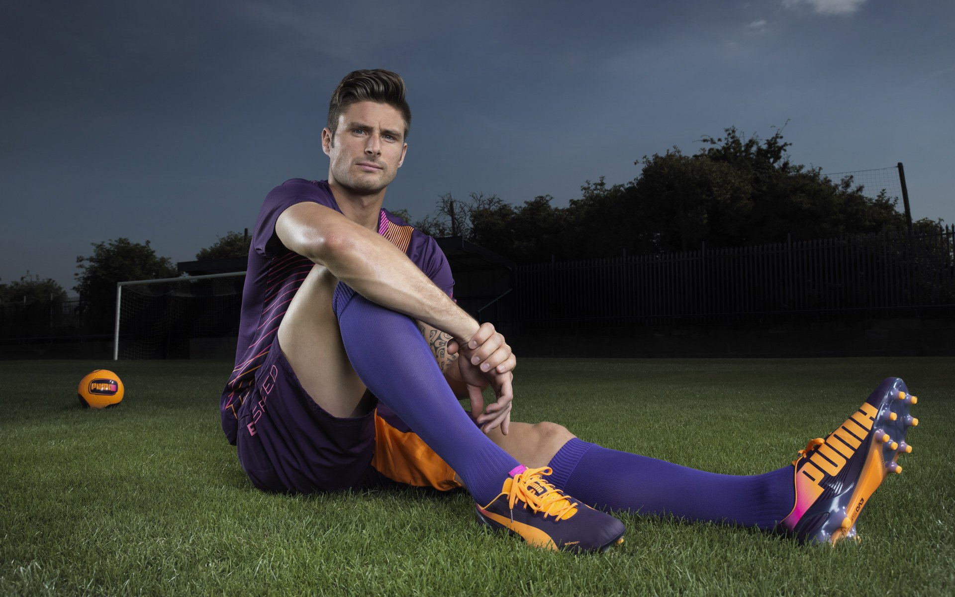 铁血防线锁死乌拉圭，奥亚尔萨瓦尔一剑封喉—解析尤文式防守如何成就关键先生